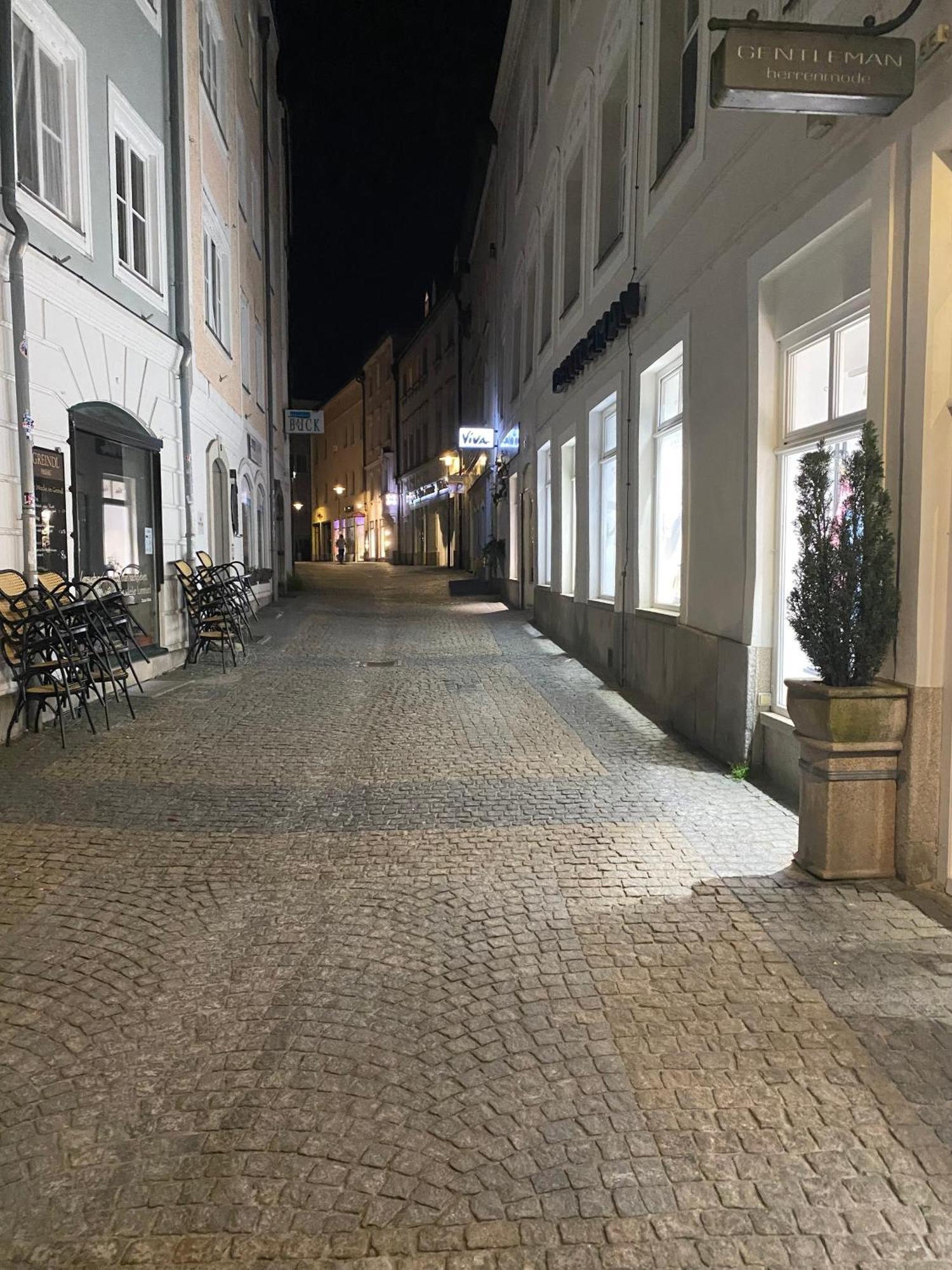 Penthouse - Zentral Und Genial Apartment Passau Bagian luar foto