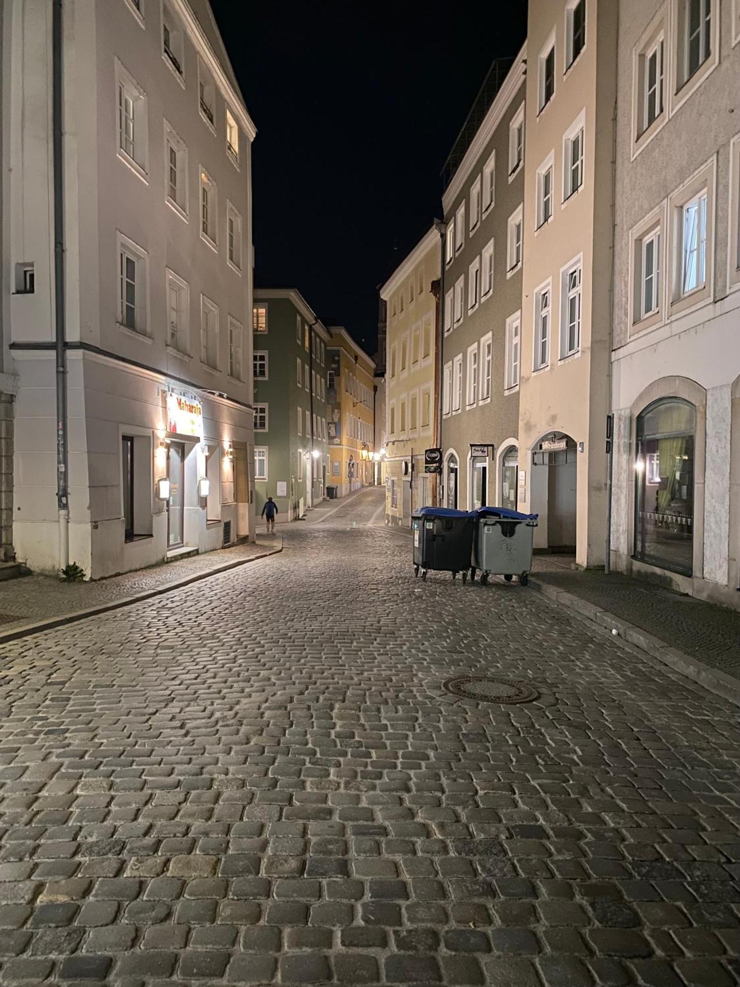 Penthouse - Zentral Und Genial Apartment Passau Bagian luar foto
